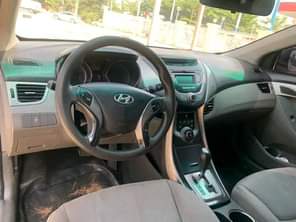A picture of Distress 2014 Hyundai Elantra Everything is working AC is freezing