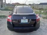 A picture of Brand Honda Model Cross tour Engine super sound Year 2011