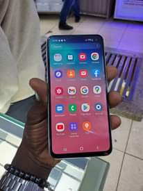 A picture of Samsung Galaxy S10E