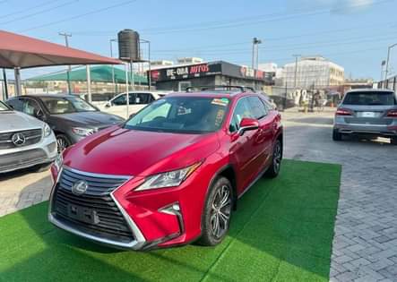 A picture of Lexus Rx350