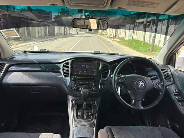 A picture of Toyota Kluger EEV REG... Seat 5 Year 2005 CC 2360