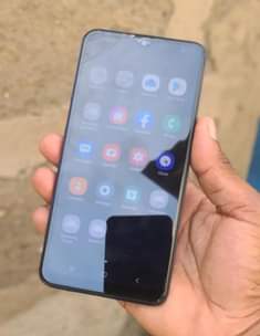 A picture of A10s 32gb ram 2 creck juu bei 110 piga 0752102737