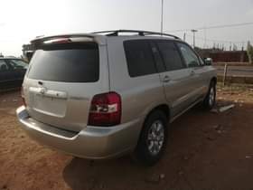 A picture of Clean used Toyota Highlander 2004 model with duty Location is