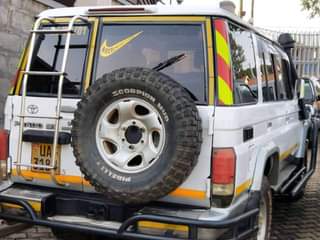 A picture of TOYOTA PRADO
