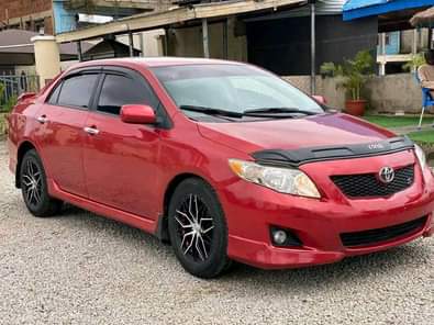 A picture of Clean Belgium Standard Escape Corolla 2010 model with everything working