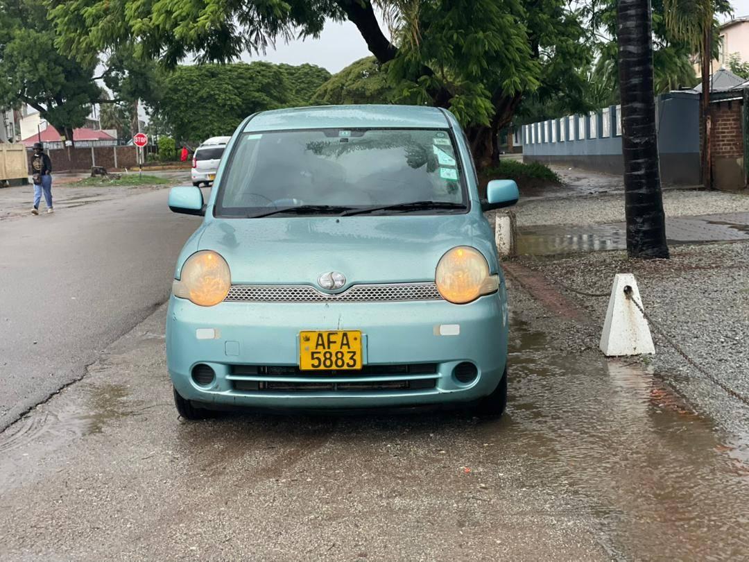 used toyota sienta