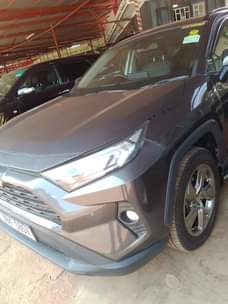 A picture of Rav 4 2019 model