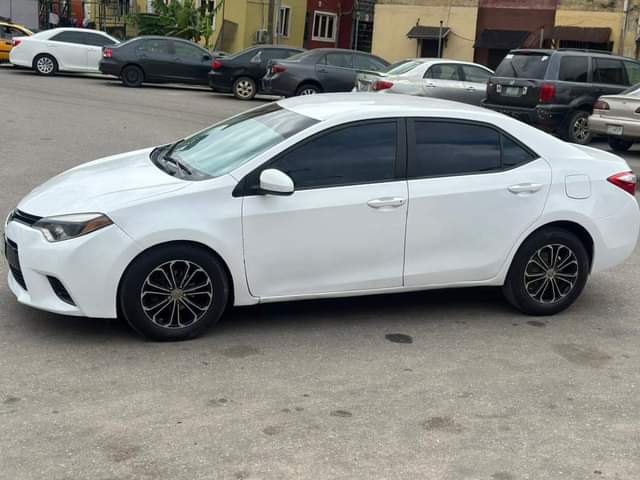 A picture of 2015 Toyota Corolla LE
