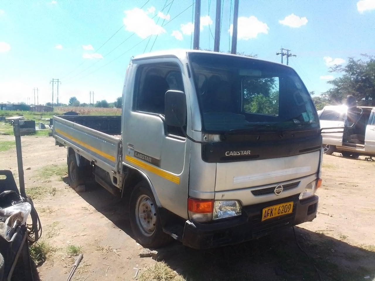 classifieds/cars nissan
