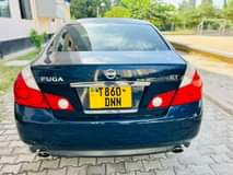 A picture of NISSAN FUGA