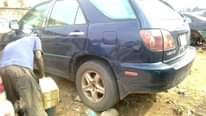 A picture of 2000 Lexus Rx 300
