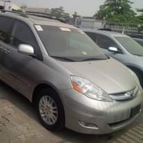 A picture of TOKUNBO Toyota sienna