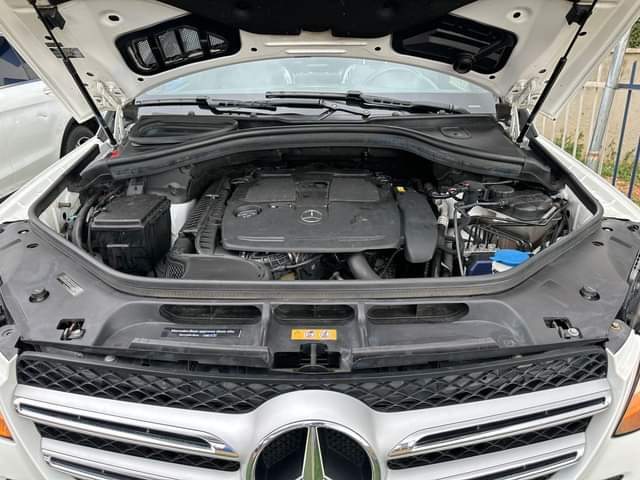 A picture of Mercedes Benz GLE