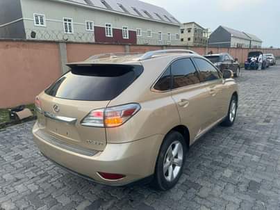 A picture of Lexus RX350 2010