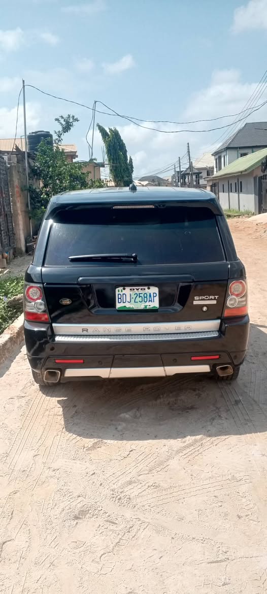 A picture of Range Rover sports