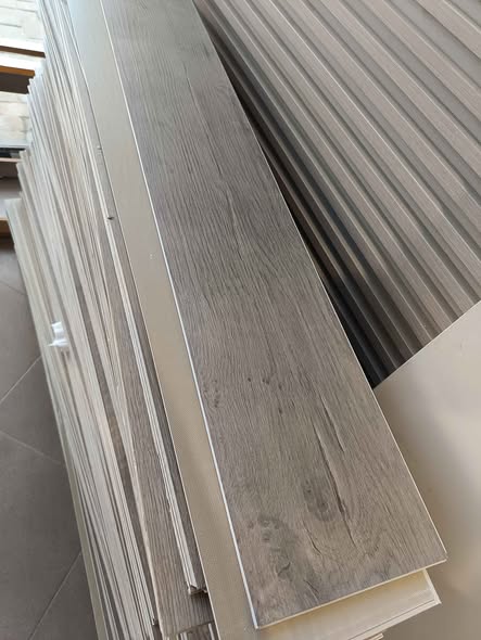 A picture of SPC German floor rubber tiles