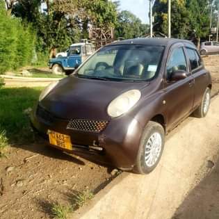 A picture of 2003 Nissan March