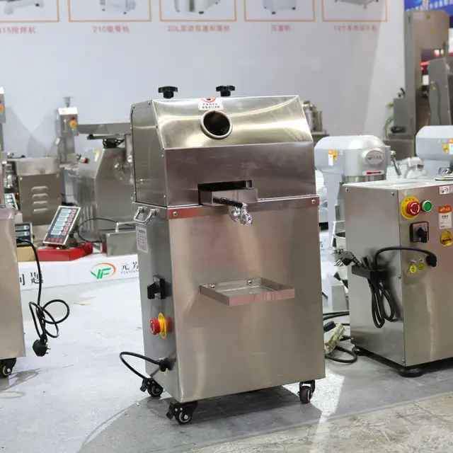 A picture of Sugar cane juice extractor machine ya juisi ya miwa ya