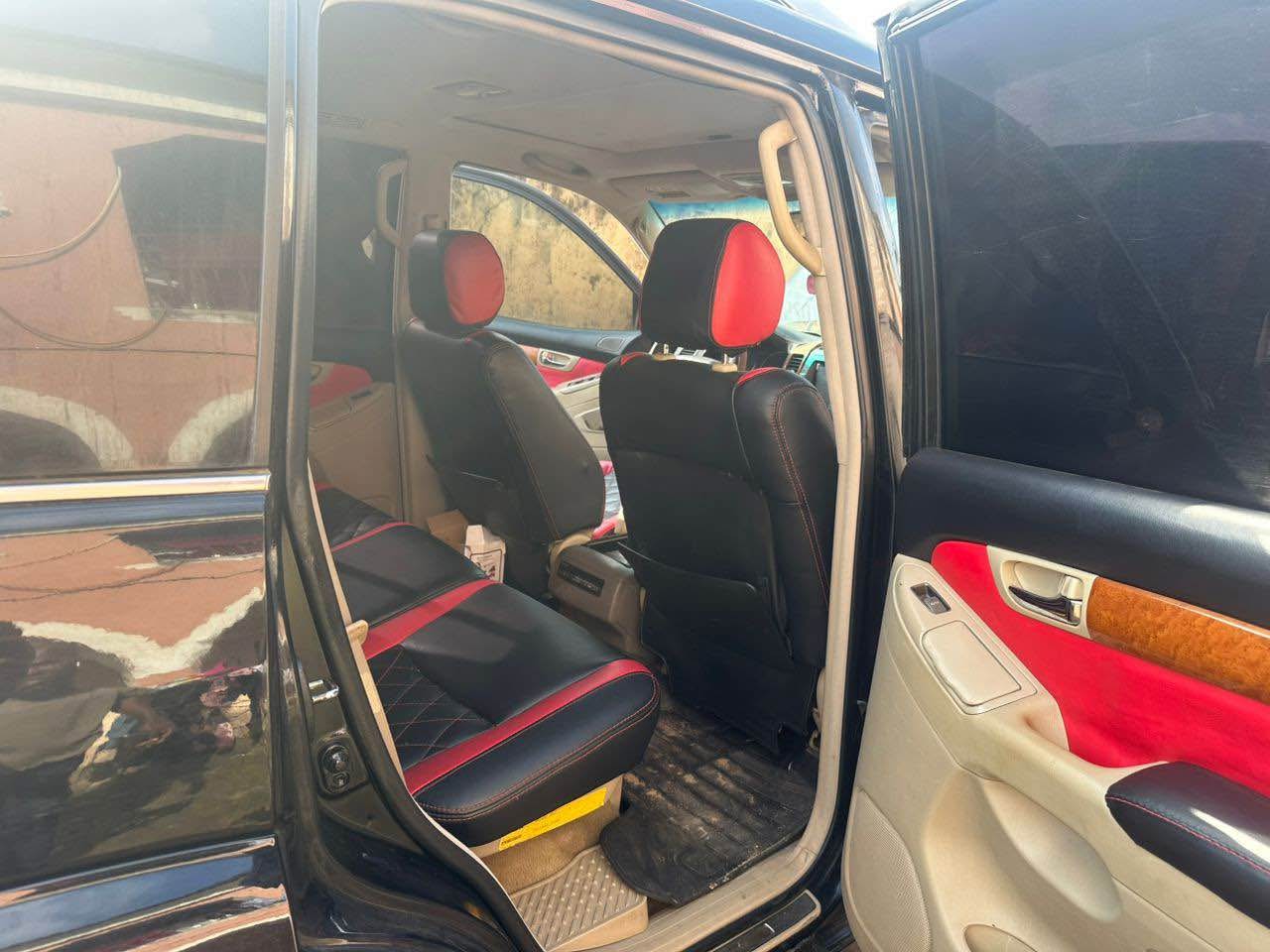 A picture of Toyota LandCruiser Prado 2010 2022