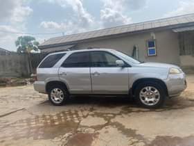 A picture of Acura Mdx Top notch engine and gear Purely first body
