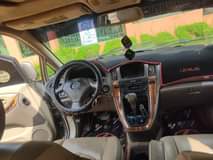 A picture of Lexus Rx300