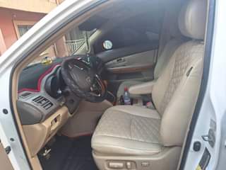 A picture of Lexus RX330 2006 model