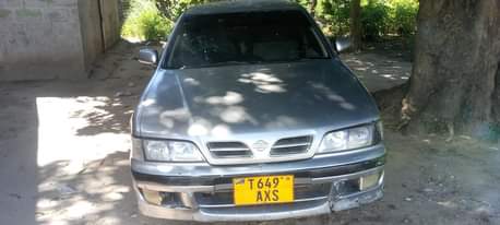 A picture of Kimfaacho mtu chake Nissan Premera inauzwa Tsh 1 500 000