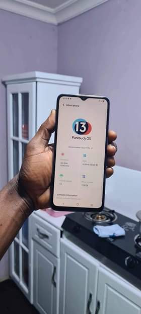 A picture of VIVO Y17s