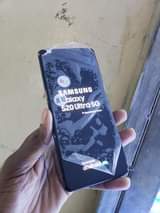 A picture of Dubai and uk used phones at goodprice