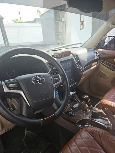 A picture of 07 GX460 upgraded to 2021 Prado. Nothing to fix well