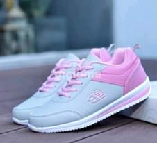 A picture of Ladies sneakers