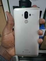 A picture of Huawei Mate 10 mya kabisa