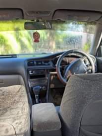 A picture of TOYOTA CRESTA