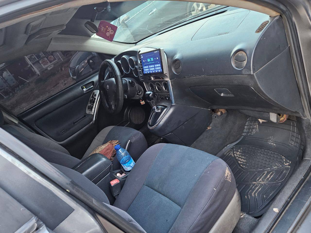 A picture of Distress Alert Toyota Matrix 2007 with Untampered engine and gear