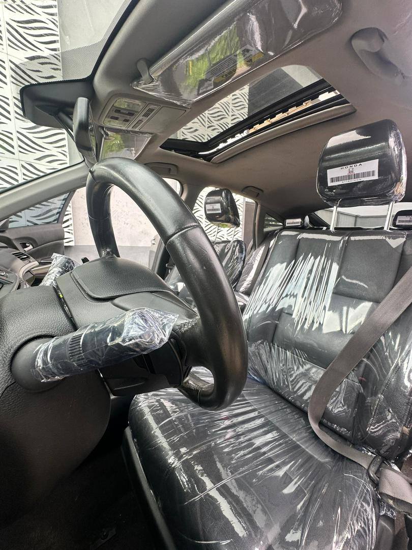 A picture of  FOREIGN USED 2014 HONDA CROSSTOUR 16 500 000 NAIRA