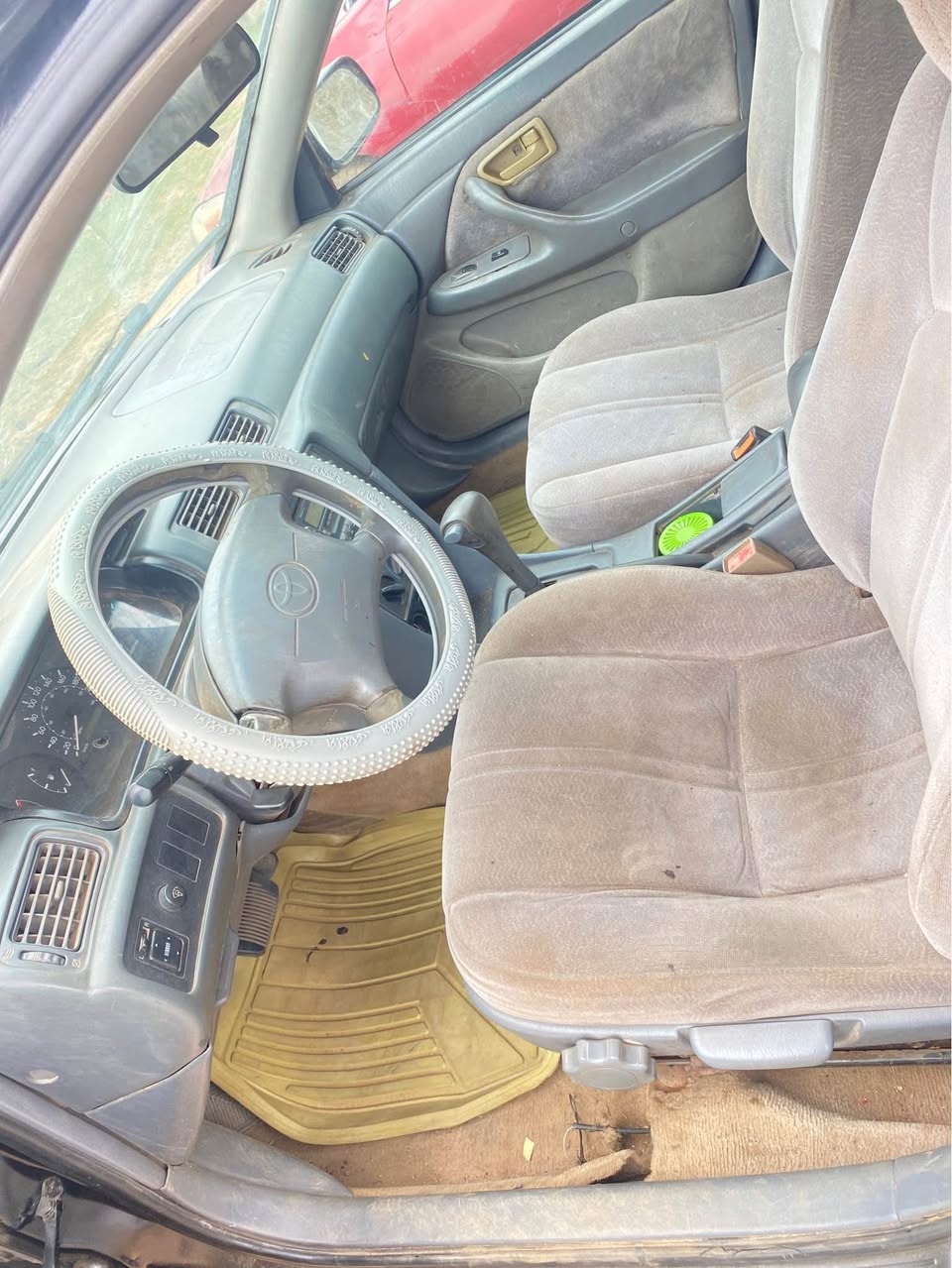 A picture of Tiny light Camry