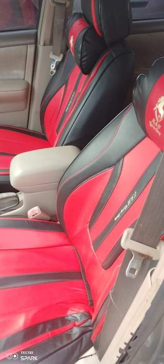 A picture of Toyota Corolla LE 2005 model toks standard