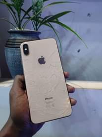 A picture of iPhone Xs Max 64GB