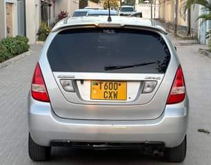 A picture of SUZUKI AERIO CXW Year. 2004 Full A c Engine Capacity