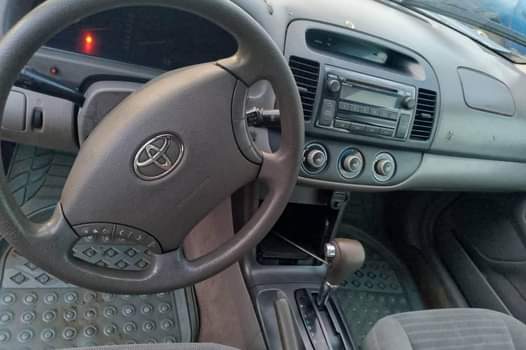 A picture of 2005 Toyota Camry