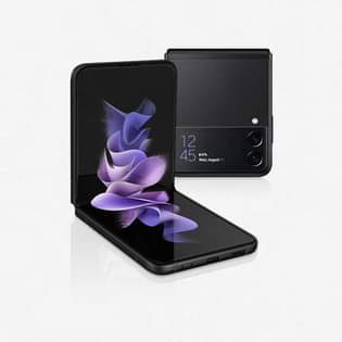 A picture of Samsung Galaxy Zflip3 256GB Rom Watsapp Call 256704870817
