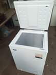 A picture of deep freezer
