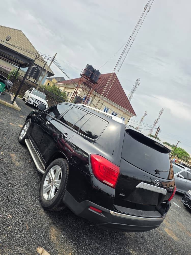 A picture of REGISTERED MAKE TOYOTA MODEL HIGHLANDER YEAR 2010 CONDITION NOTHING TO