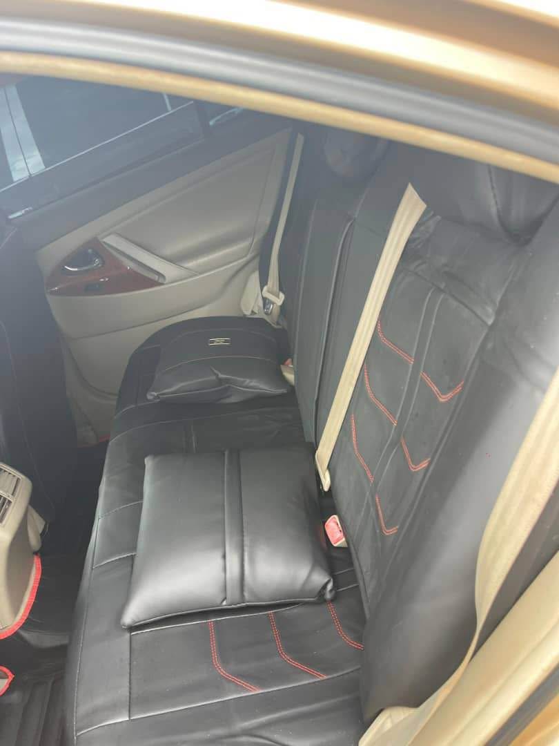 A picture of 2010 Toyota Camry Xle V6 Keyless Price 7.5m Settlement 200k