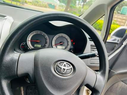 used toyota auris