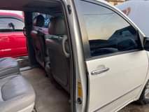A picture of 2008 xle