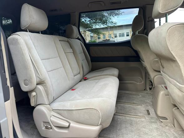 A picture of TOYITA ALPHARD FOR SALE 0676757924