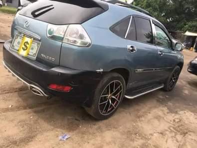 A picture of Rx 330 2005 Buy and drive Ac chilling Engine and