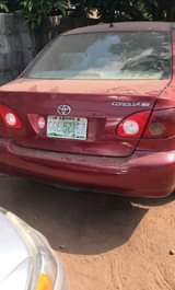 A picture of TOYOTA Corolla 2005