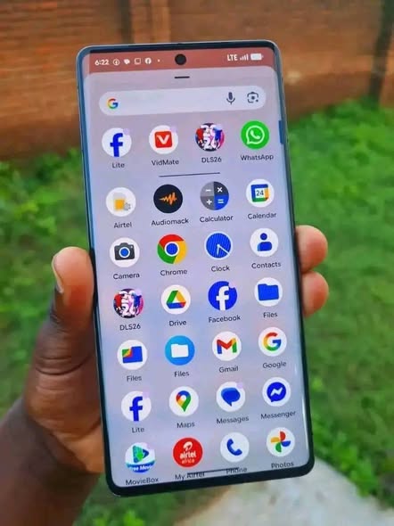 A picture of GOOGLE PIXEL 7PRO 12 128 TZS 180 000 NIPIGIE 0740295053
